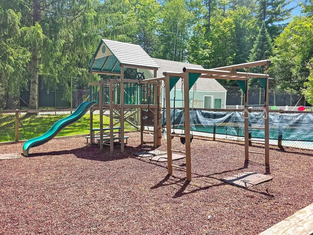 292 Woodhaven Drive Hartford VT 05001