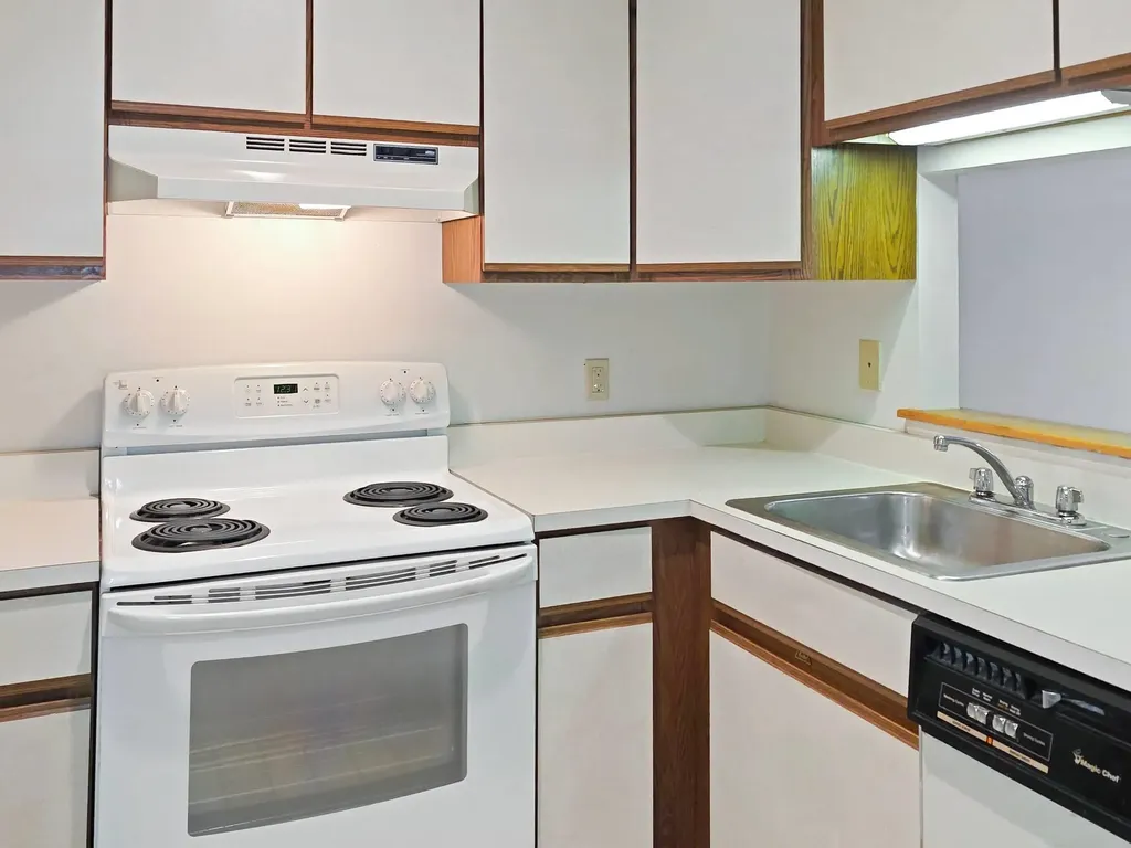 292 Woodhaven Drive Hartford VT 05001