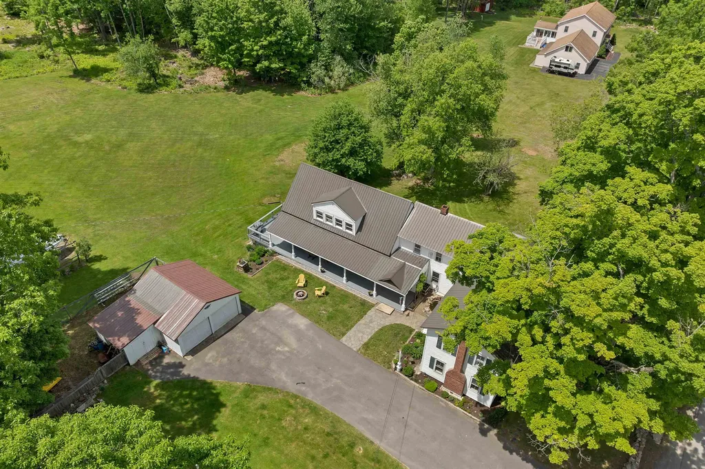 220 Stockbridge Corner Road Alton NH 03809