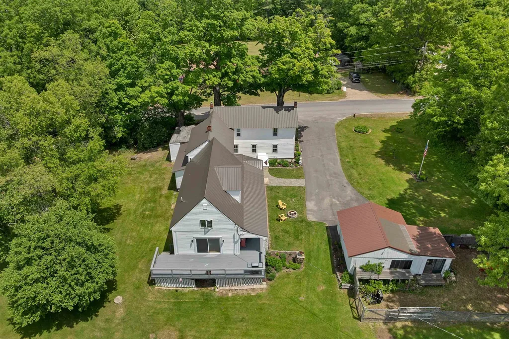 220 Stockbridge Corner Road Alton NH 03809