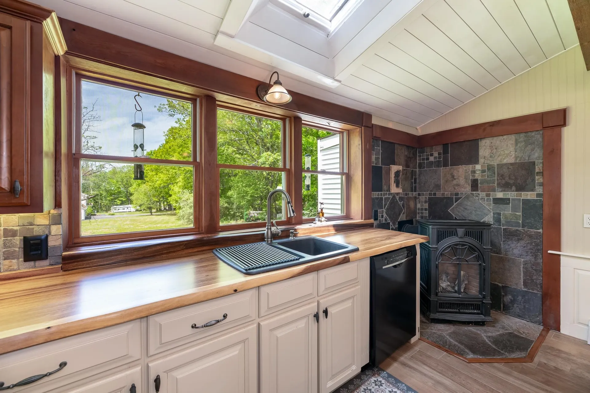 220 Stockbridge Corner Road Alton NH 03809