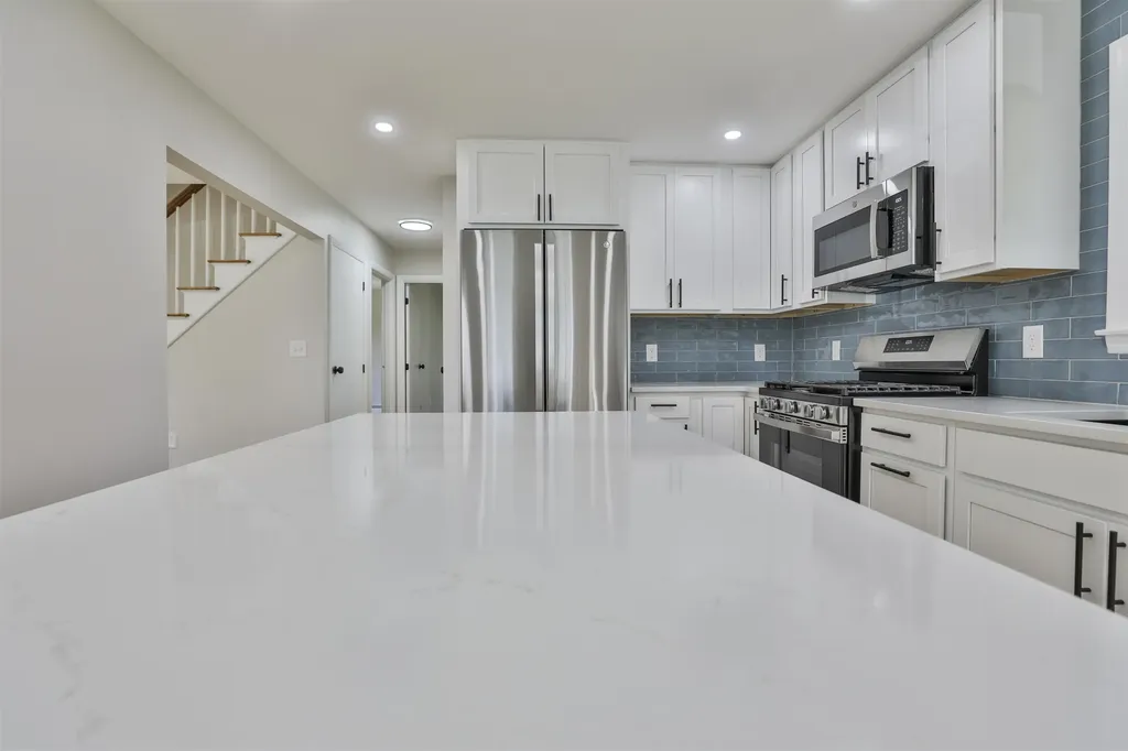 7 Holly Drive Nashua NH 03063