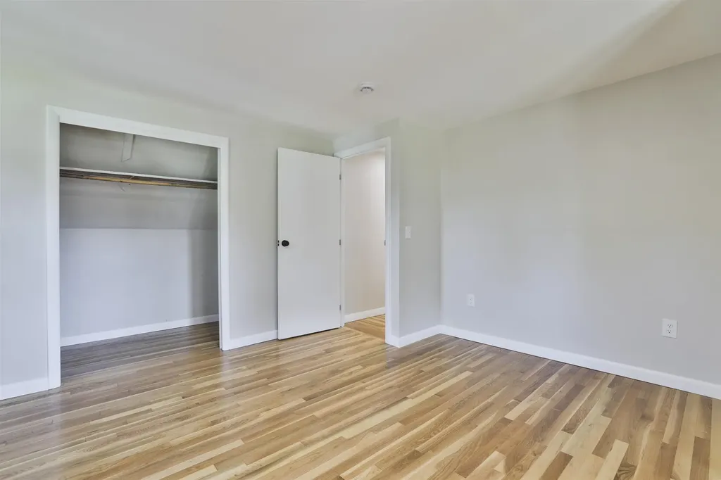7 Holly Drive Nashua NH 03063