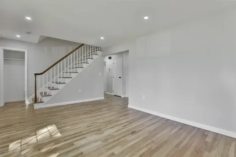 7 Holly Drive Nashua NH 03063
