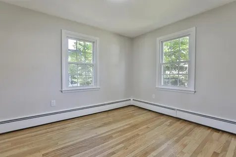 7 Holly Drive Nashua NH 03063