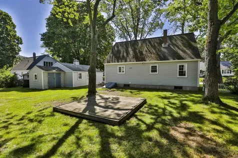 7 Holly Drive Nashua NH 03063