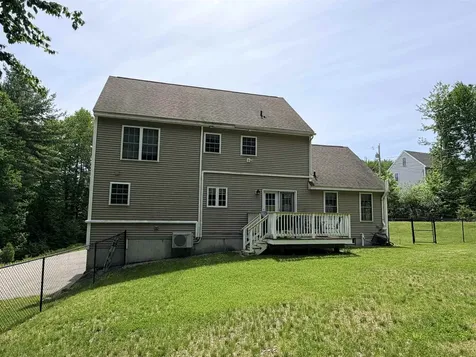 173 Oak Hill Road Barrington NH 03825