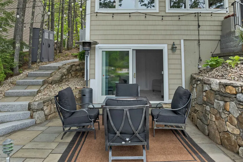 127 Jefferson Road Belmont NH 02330