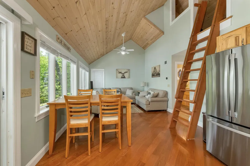 127 Jefferson Road Belmont NH 02330