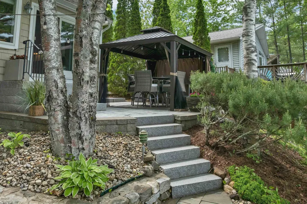 127 Jefferson Road Belmont NH 02330