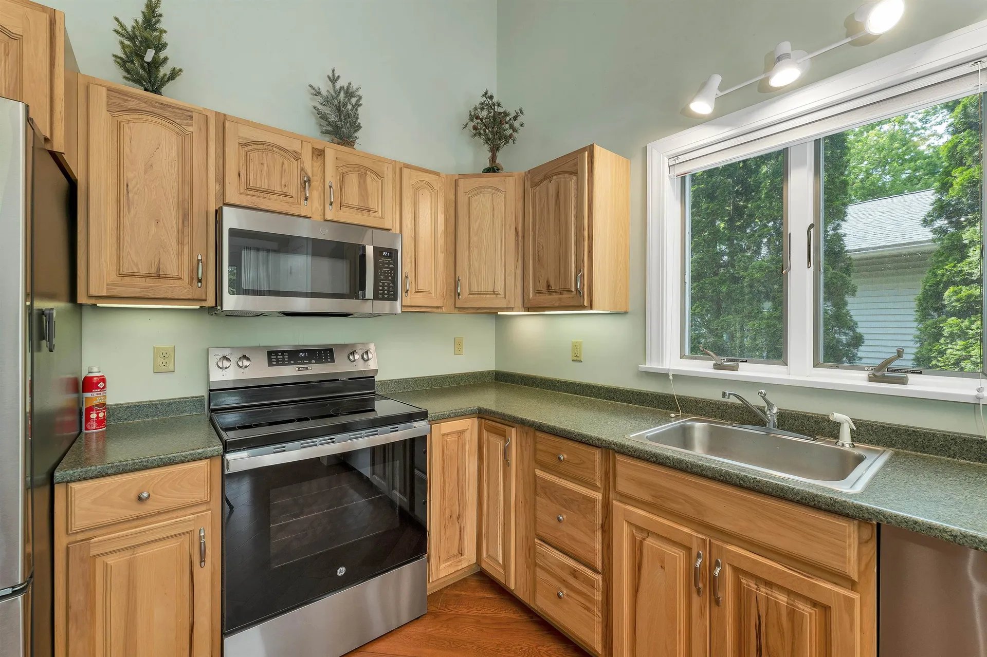 127 Jefferson Road Belmont NH 02330