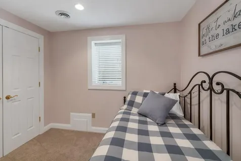 127 Jefferson Road Belmont NH 02330