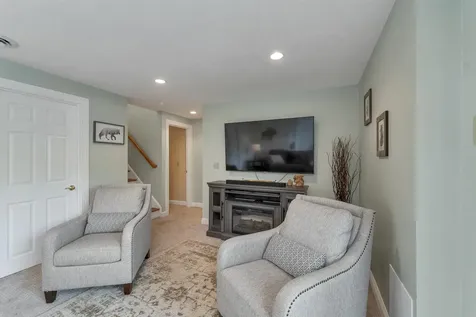 127 Jefferson Road Belmont NH 02330