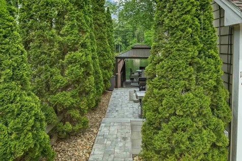 127 Jefferson Road Belmont NH 02330