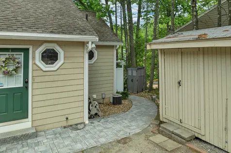 127 Jefferson Road Belmont NH 02330