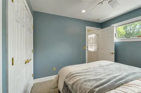 127 Jefferson Road Belmont NH 02330