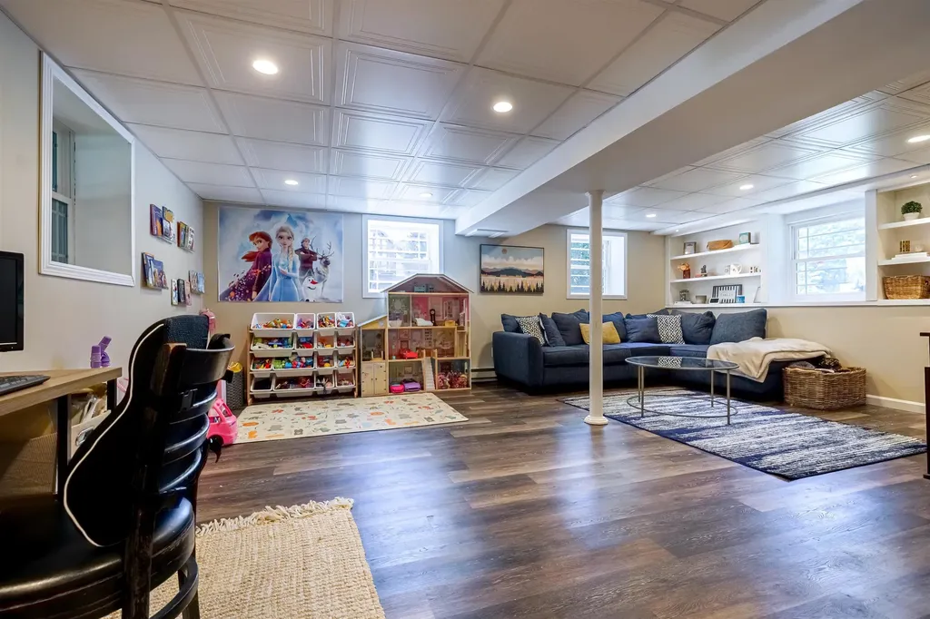 26 Tenby Drive Nashua NH 03062