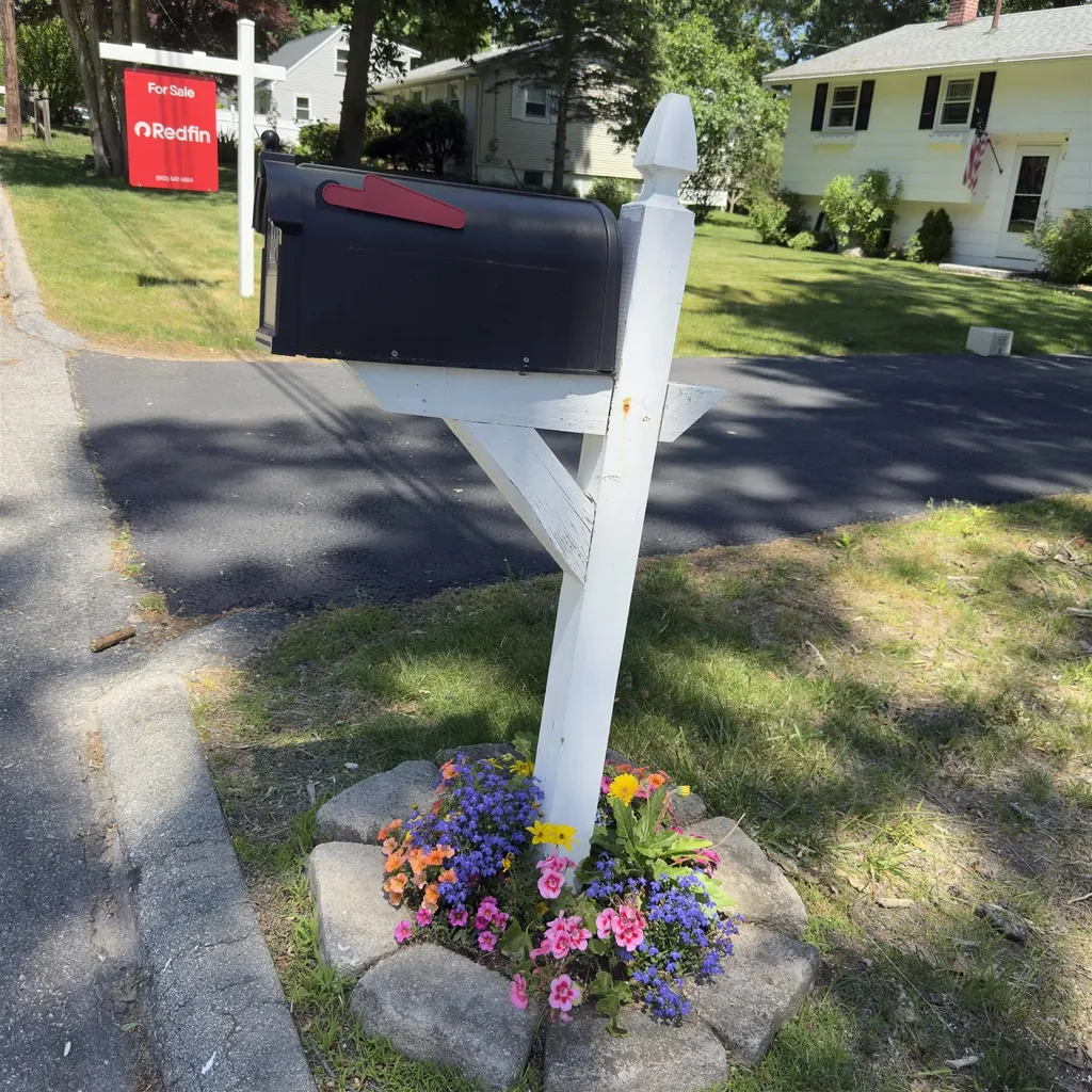 26 Tenby Drive Nashua NH 03062