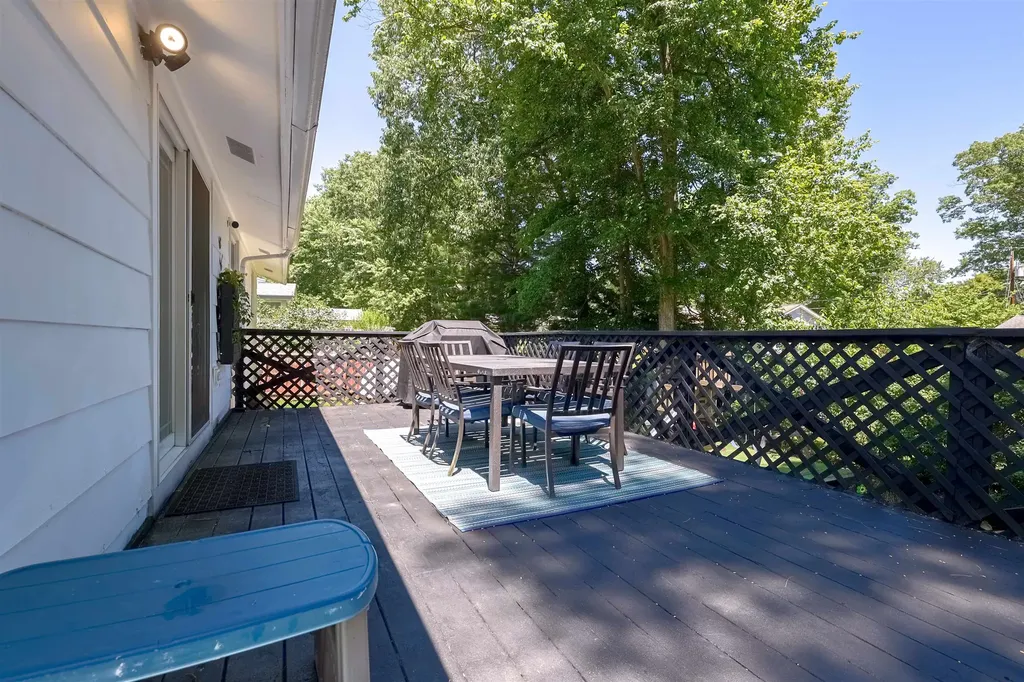 26 Tenby Drive Nashua NH 03062