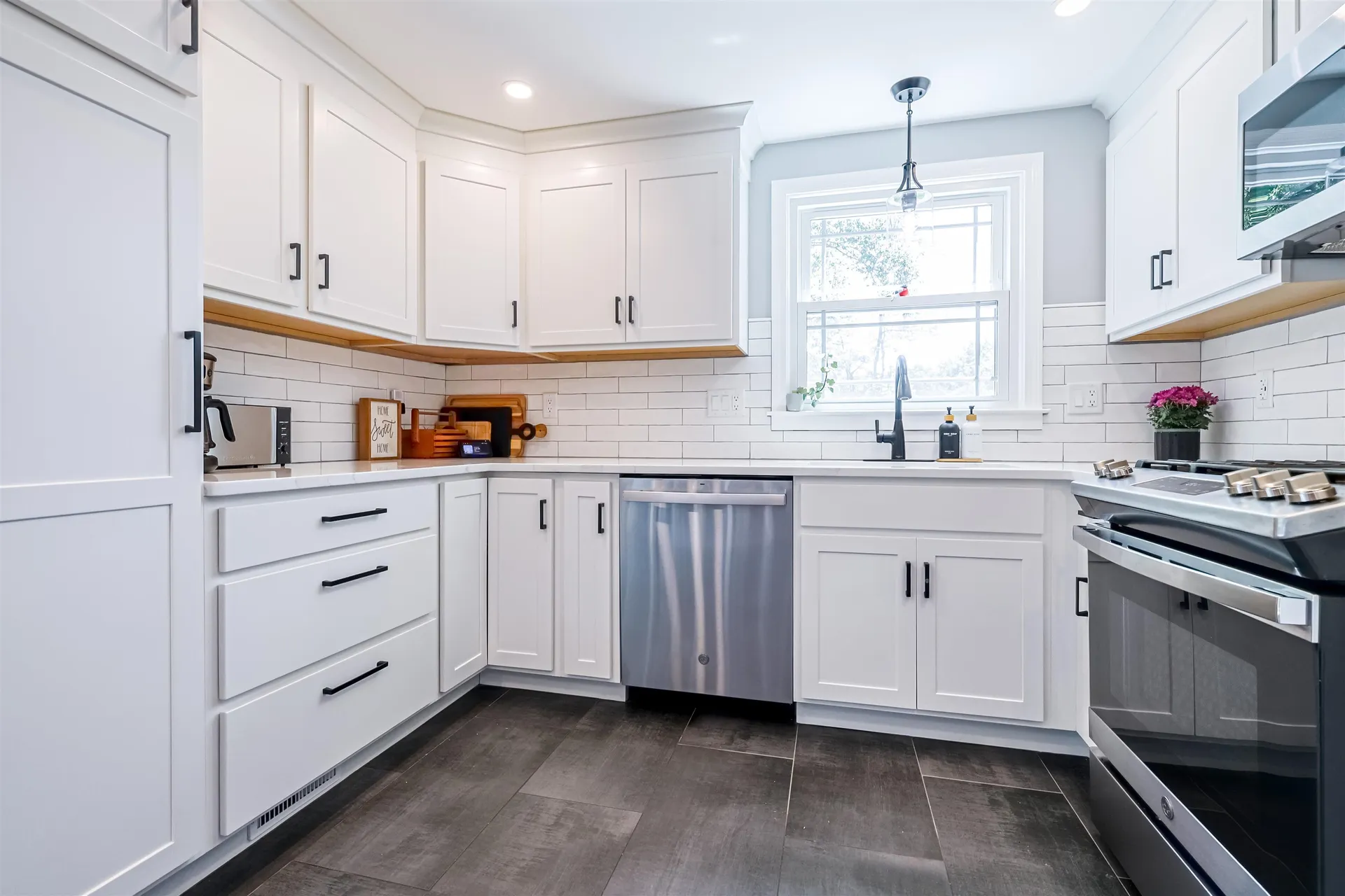 26 Tenby Drive Nashua NH 03062