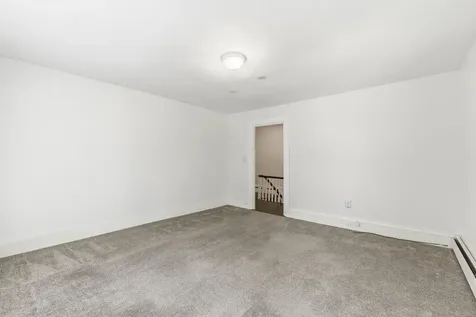 7 Berry Road Nottingham NH 03290