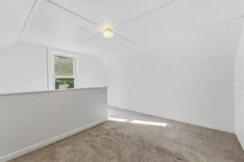7 Berry Road Nottingham NH 03290