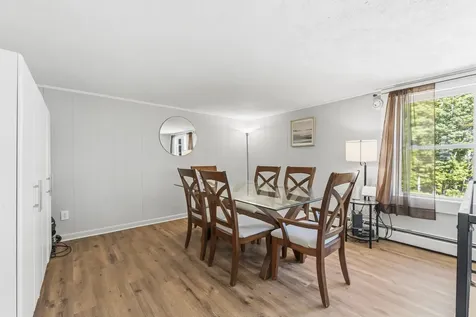 7 Berry Road Nottingham NH 03290