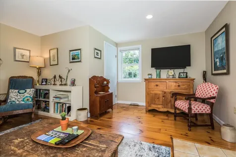 203 Melbourne Street Portsmouth NH 03801