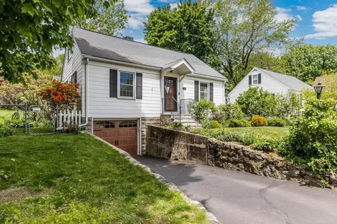 203 Melbourne Street Portsmouth NH 03801