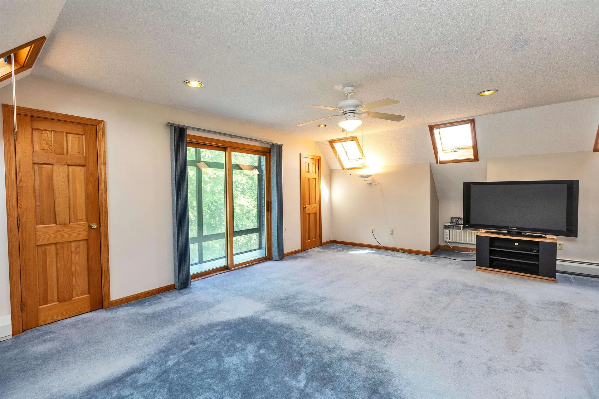 8 Longview Drive Bow NH 03304