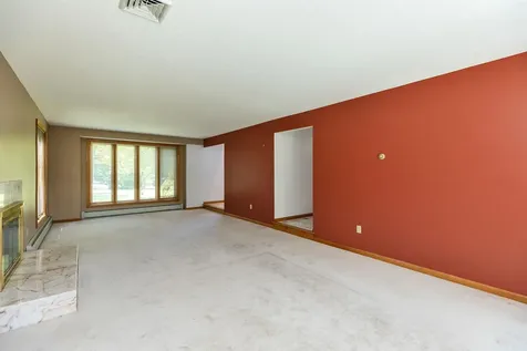8 Longview Drive Bow NH 03304