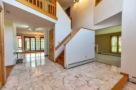 8 Longview Drive Bow NH 03304