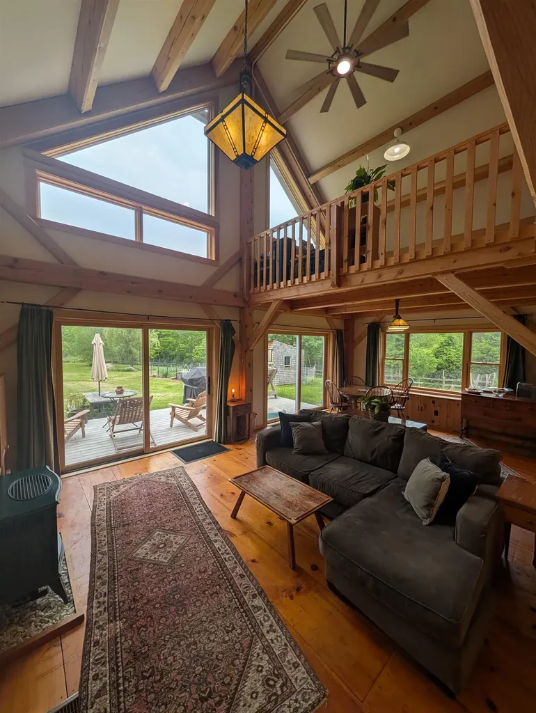 99 Bushnell Road Waitsfield VT 05673