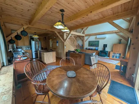 99 Bushnell Road Waitsfield VT 05673