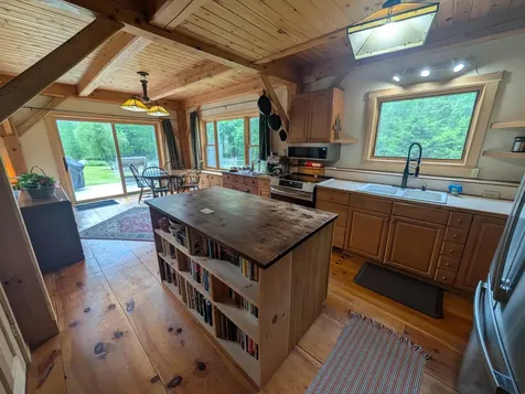 99 Bushnell Road Waitsfield VT 05673