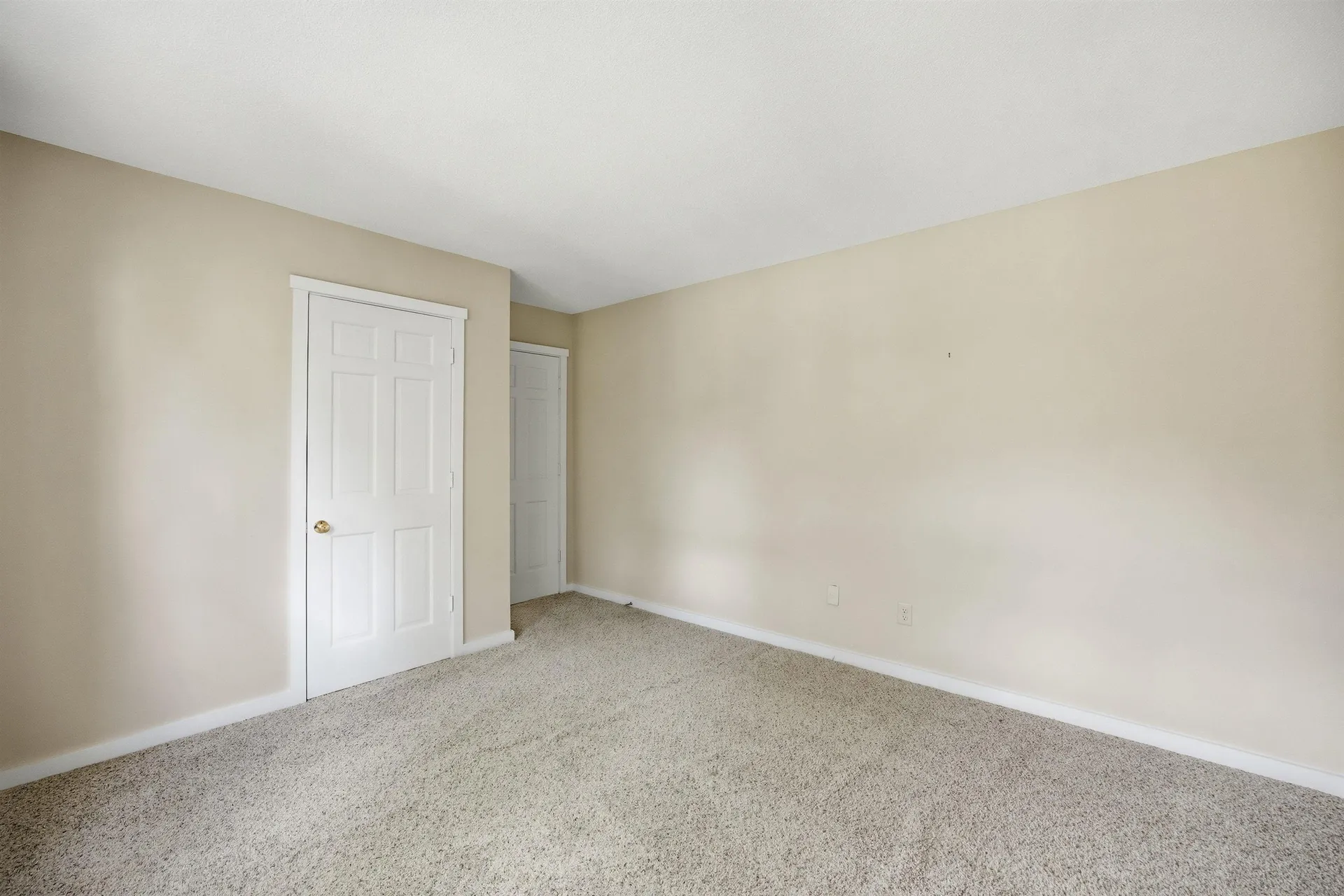 34 Floyd Avenue Lebanon NH 03784
