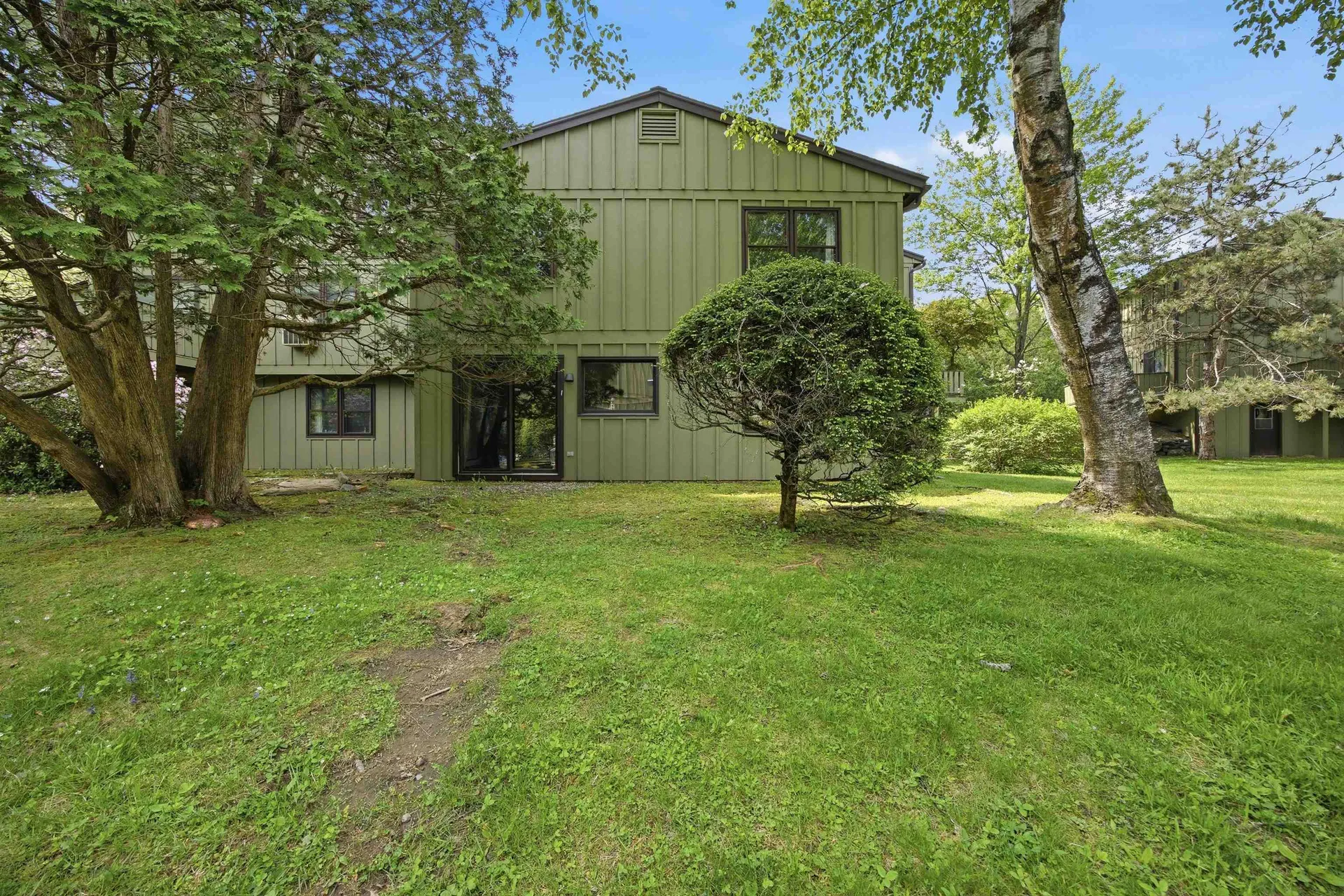34 Floyd Avenue Lebanon NH 03784