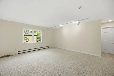 34 Floyd Avenue Lebanon NH 03784
