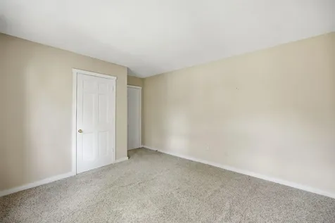 34 Floyd Avenue Lebanon NH 03784