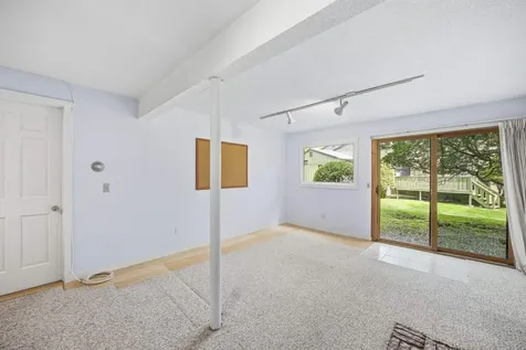 34 Floyd Avenue Lebanon NH 03784