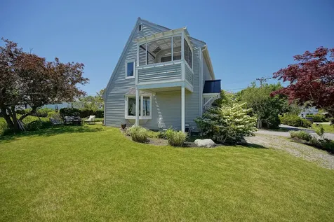 4 Highland Park Avenue Rye NH 03870