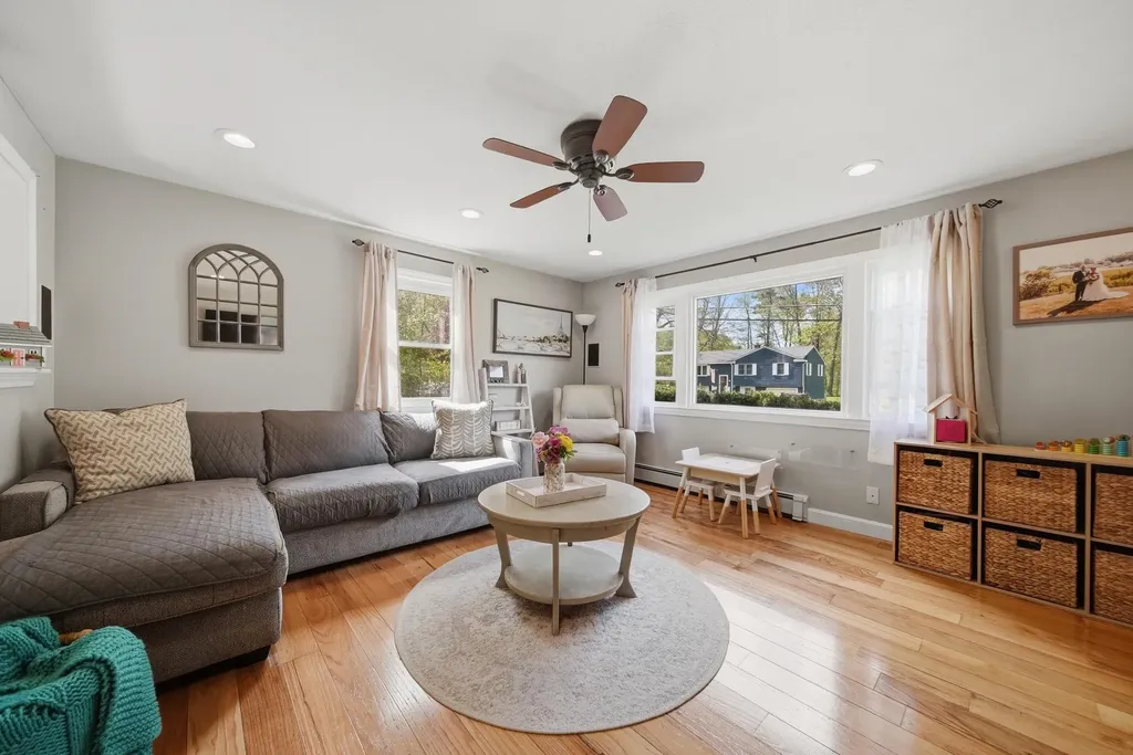 14 Auburn Street Plaistow NH 03865
