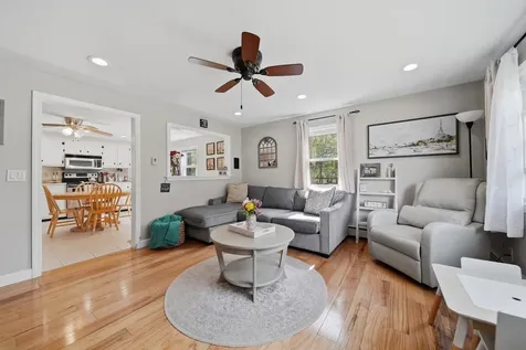 14 Auburn Street Plaistow NH 03865