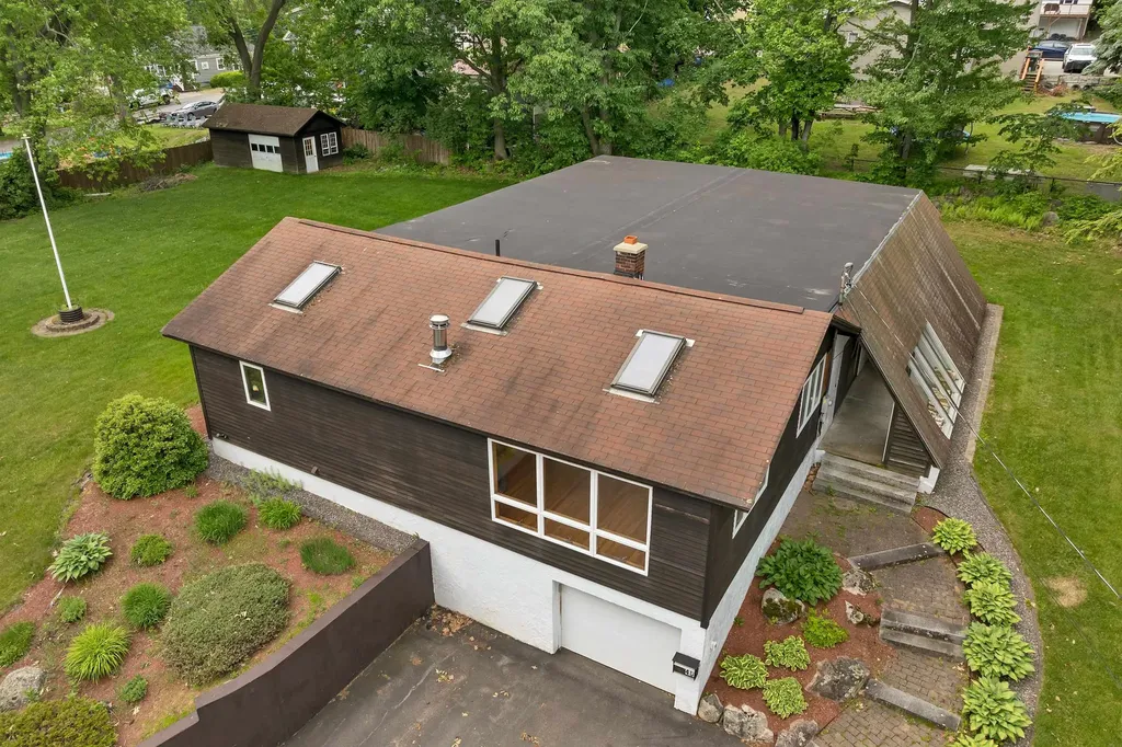 40 Paugus Street Laconia NH 03246