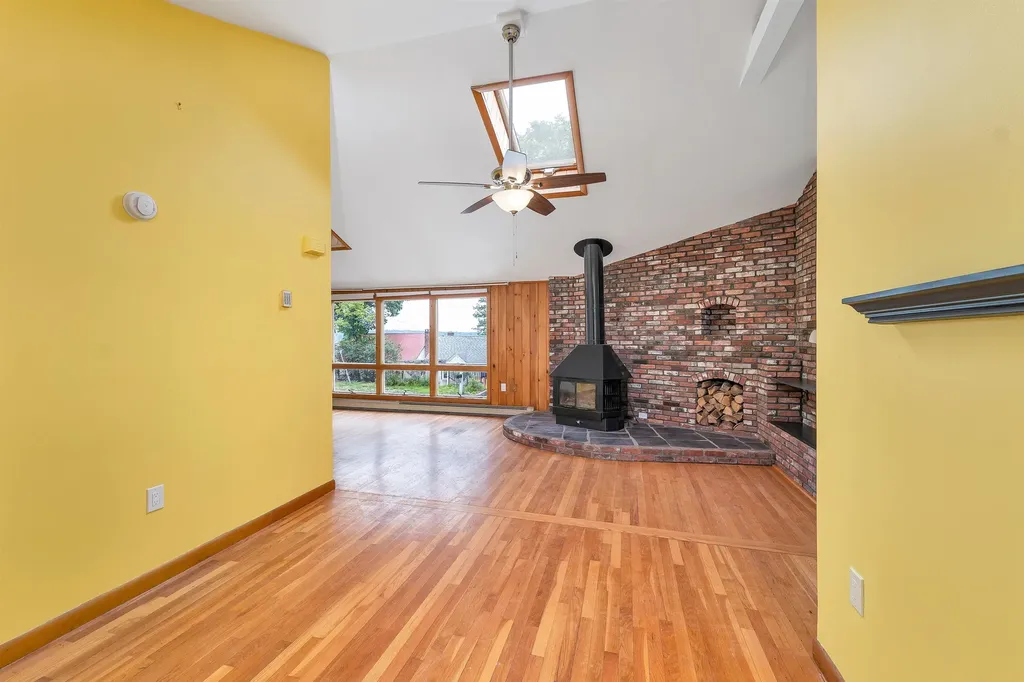 40 Paugus Street Laconia NH 03246