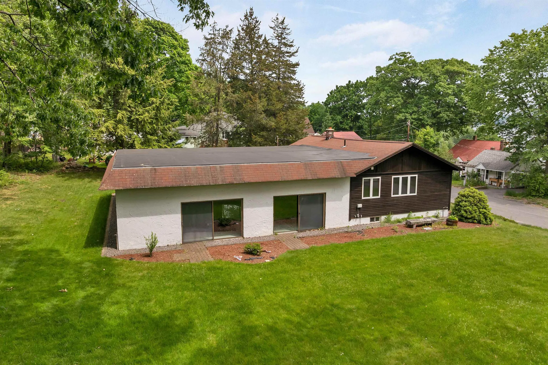 40 Paugus Street Laconia NH 03246