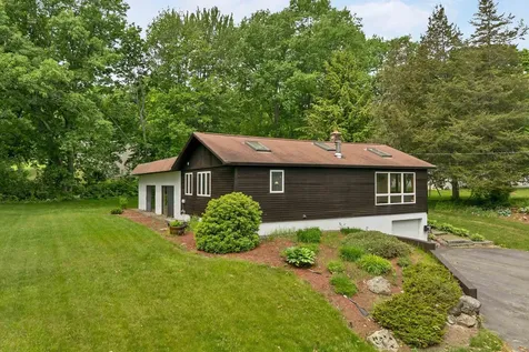40 Paugus Street Laconia NH 03246
