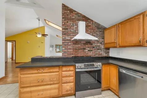 40 Paugus Street Laconia NH 03246