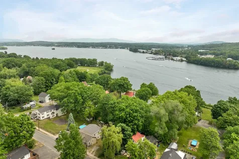 40 Paugus Street Laconia NH 03246