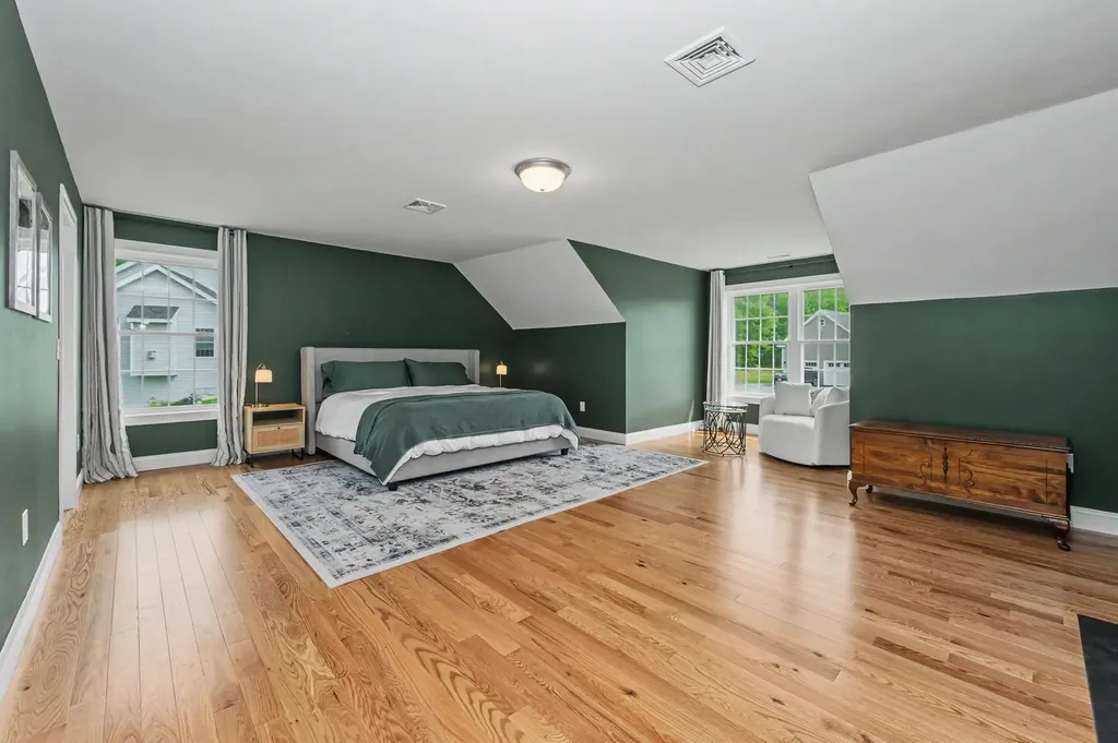 265 Standish Lane Hudson NH 03051